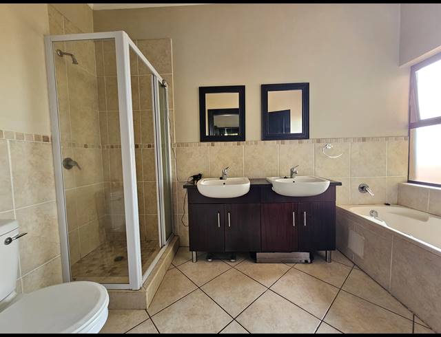 3 BEDROOM APARTMENT FOR SALE IN HILLTOP PRIVATE ESTATE